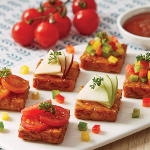 Tương hột ớt LKK Toban Djan Chili Bean Sauce 2.04kg