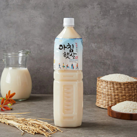 Nước gạo rang Woongjin Hàn Quốc 1.5L