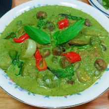 Cà ri xanh Thái MaePranom Green Curry Paste 380g