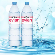 Nước khoáng thiên nhiên không ga Evian 1.5 lít B132875