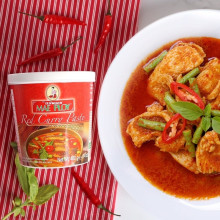 Cà ri đỏ Mae Ploy Red Curry Paste 400g