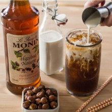 Siro hạt dẻ Monin Hazelnut Syrup 700ml