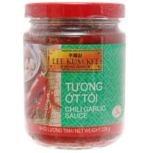 Tương ớt tỏi Lee Kum Kee 226g